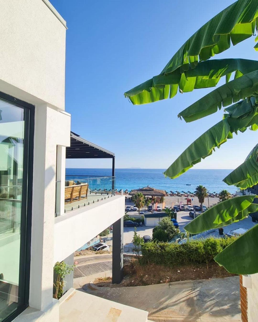 Palladium Beach Hotel- Private Beach Included Дхерми Экстерьер фото