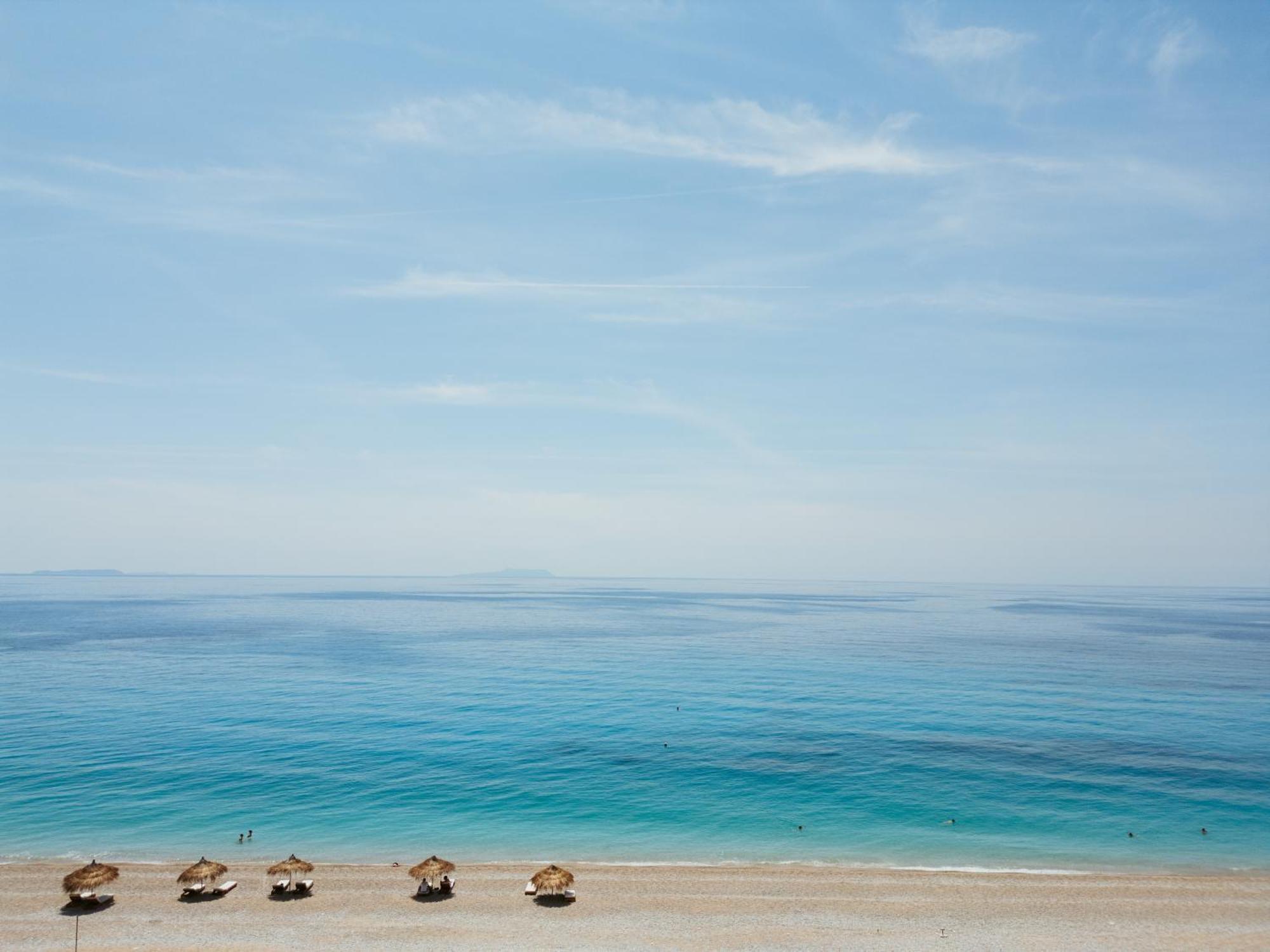 Palladium Beach Hotel- Private Beach Included Дхерми Экстерьер фото